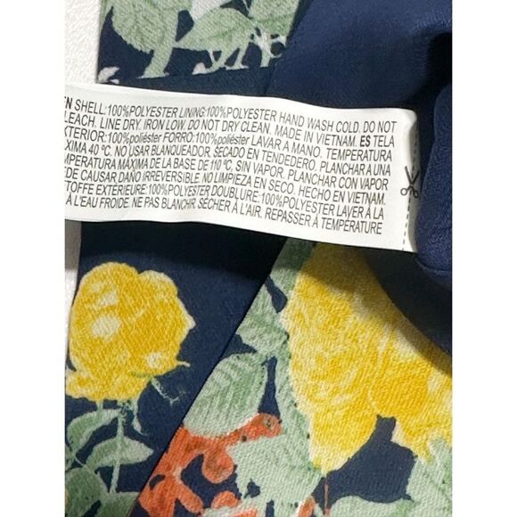 Forever 21 Criss Cross Floral Sleeveless Spaghetti Strap Tank‎ Top Blue Plus 1X - Picture 7 of 9